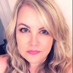 Meet your Posher, Selena